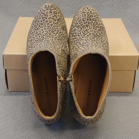 Lucky Brand Belia ankle bootie Eyelash-8.5 - Picture 3 of 10